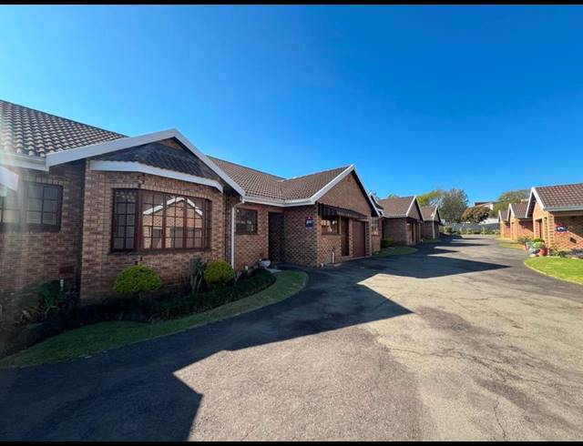 3 BEDROOM TOWNHOUSE FOR SALE IN PELHAM
